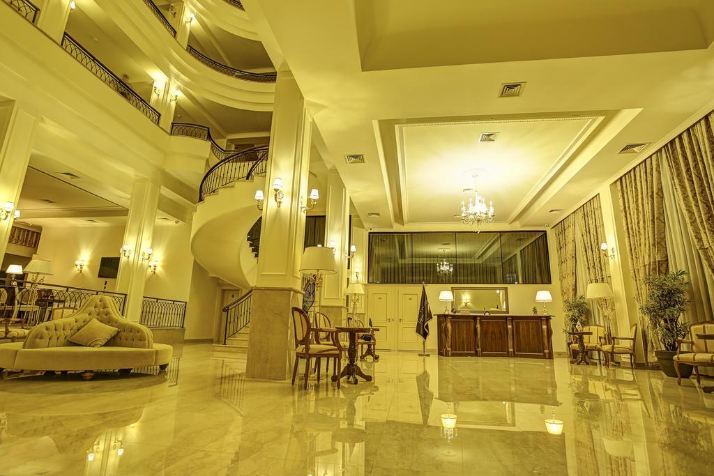 Hotel Garden Pristina Exterior foto